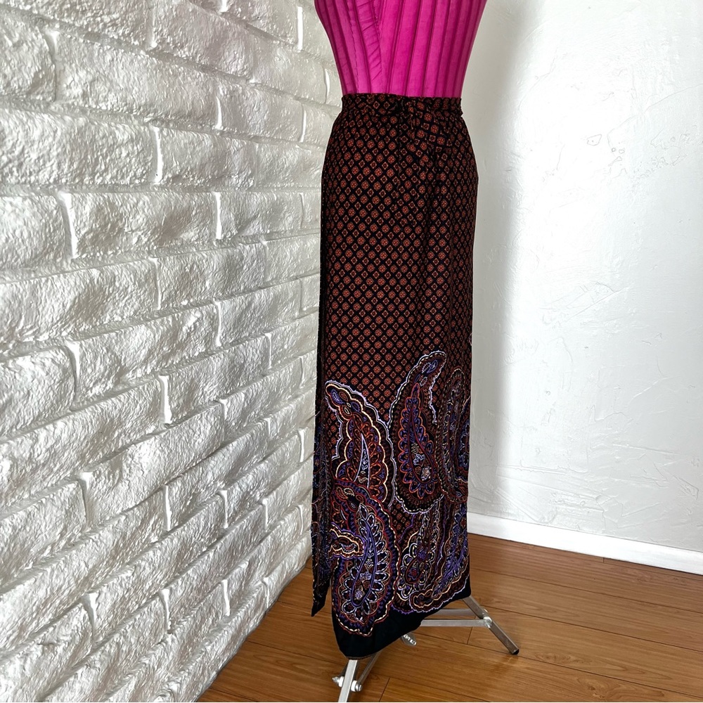 Saks Fifth Avenue Wrap Around Skirt Large - Picture 6 of 9